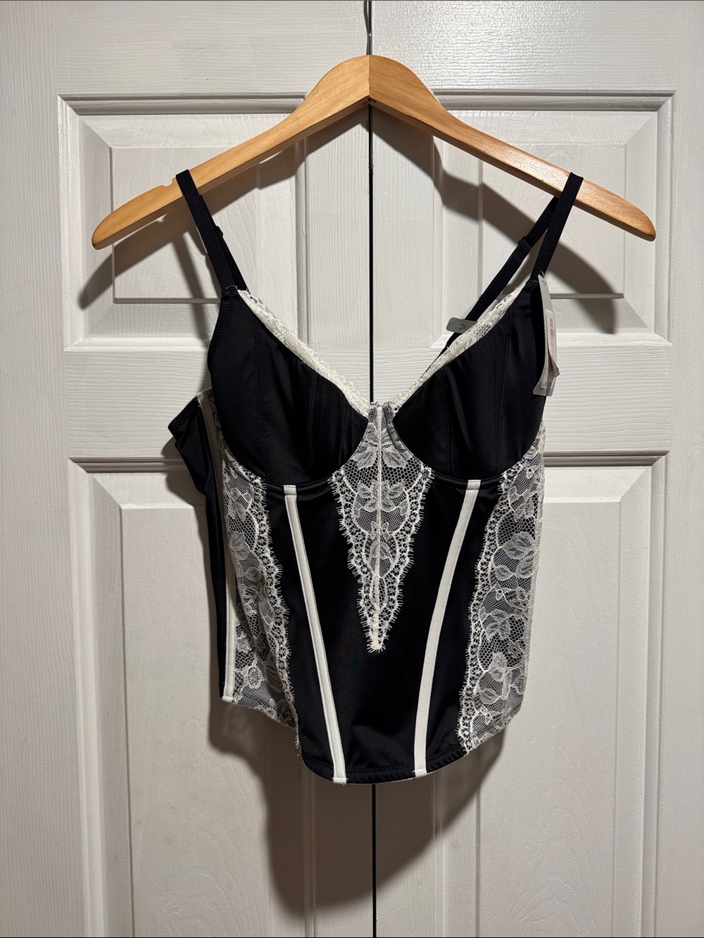 Black & White Lace Bustier Camisole - Women's Elegant Lace Trim